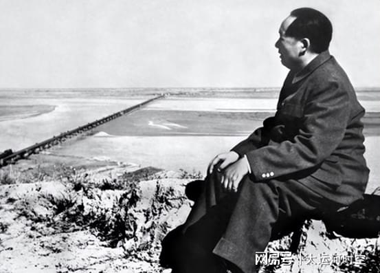 新宝策略 国军营长率部起义，乞讨走完长征，1952年毛主席认出他：你去哪了